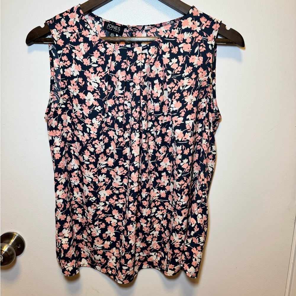 Jones New York Navy and Pink Floral Sleeveless Camisole Size Small